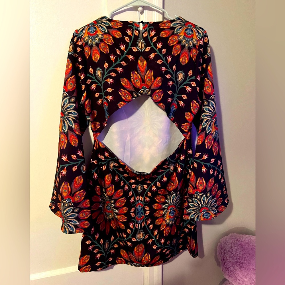 Size L, Flying Tomato vintage, bell sleeve black peacock feather floral dress.